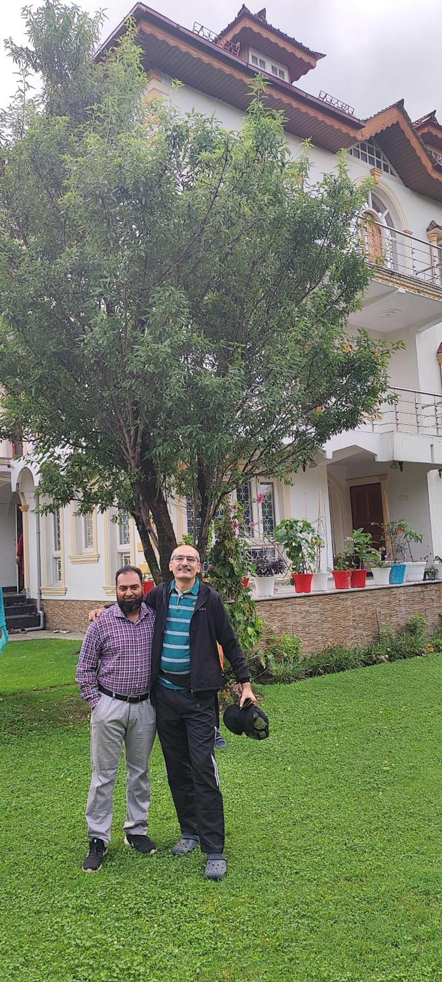 The Clover Inn Srīnagar Dış mekan fotoğraf
