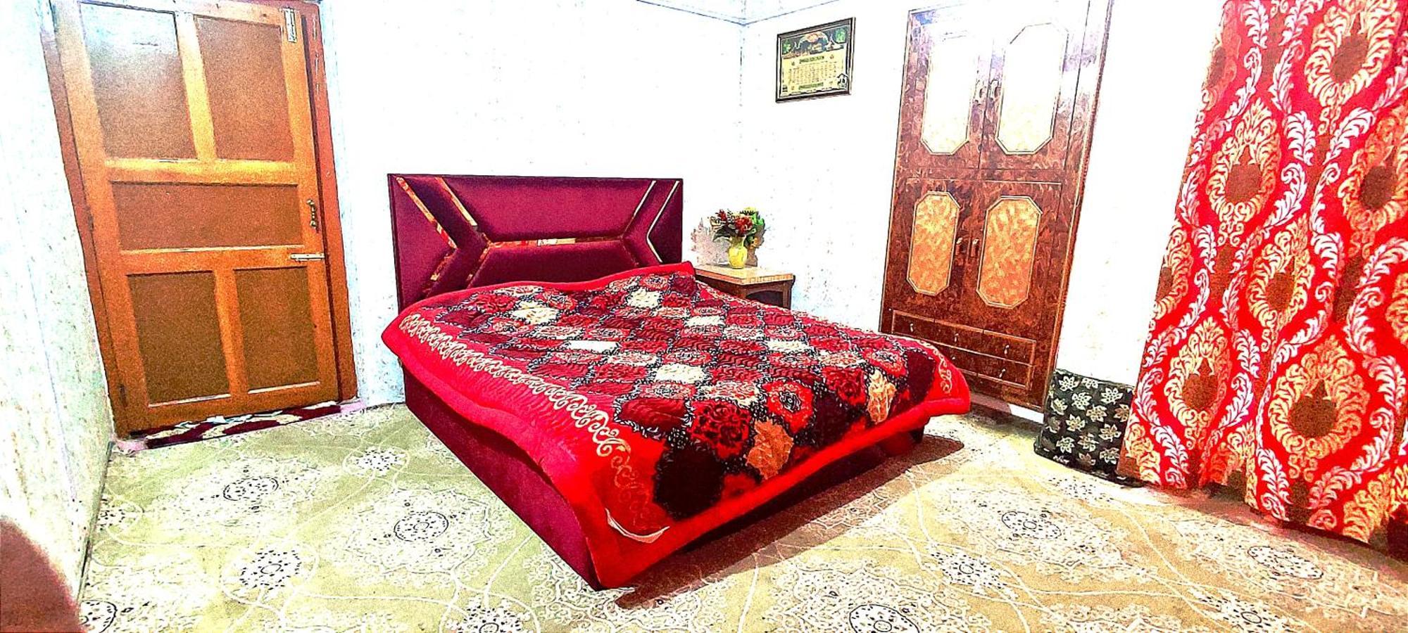 The Clover Inn Srīnagar Dış mekan fotoğraf